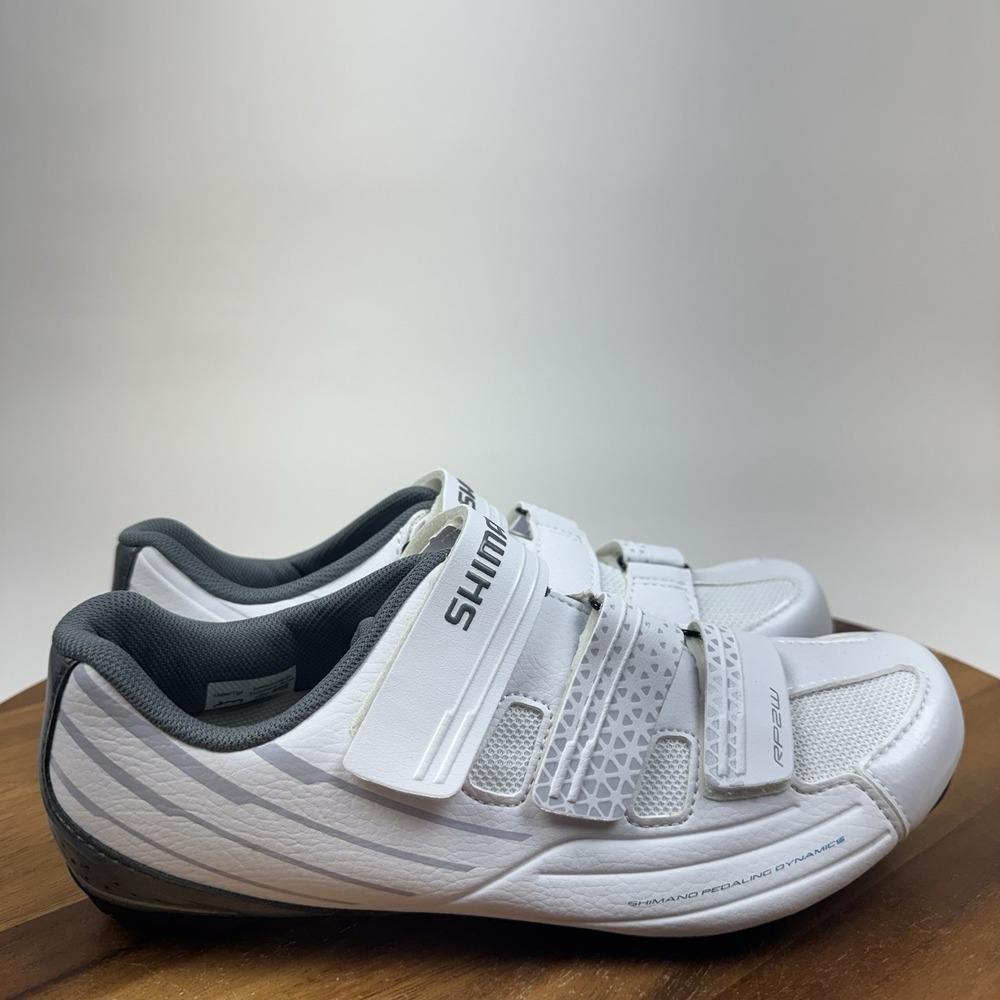 New NIB Womens Shimano Dynalast SPD White Indoor Biking Cycling Shoes Size 8.5 M